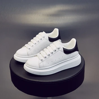 2022 г., Нови бели обувки за момичета, корейска версия, Дамски ежедневни обувки на дебела подметка, дамски обувки, базова модерен универсален